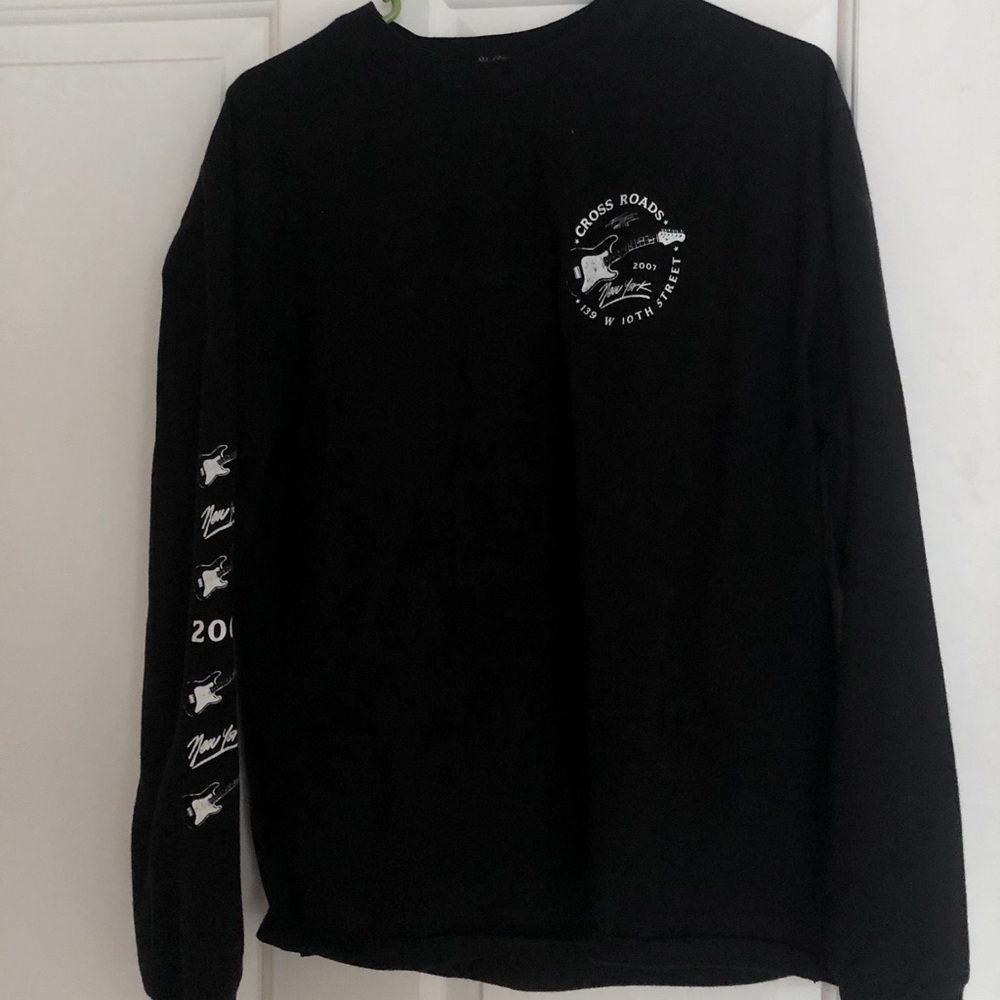 Brandy Melville Long Sleeve shirt